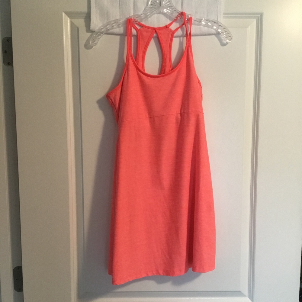 Women’s Scoop Neck Racerback Workout Tank Top Neon Orange Size S